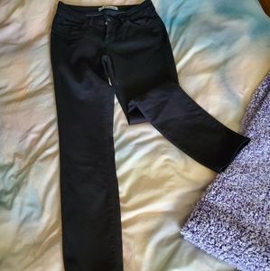 NWOT J Brand Skinny Jeans  SZ 29 in Shadow (Black)